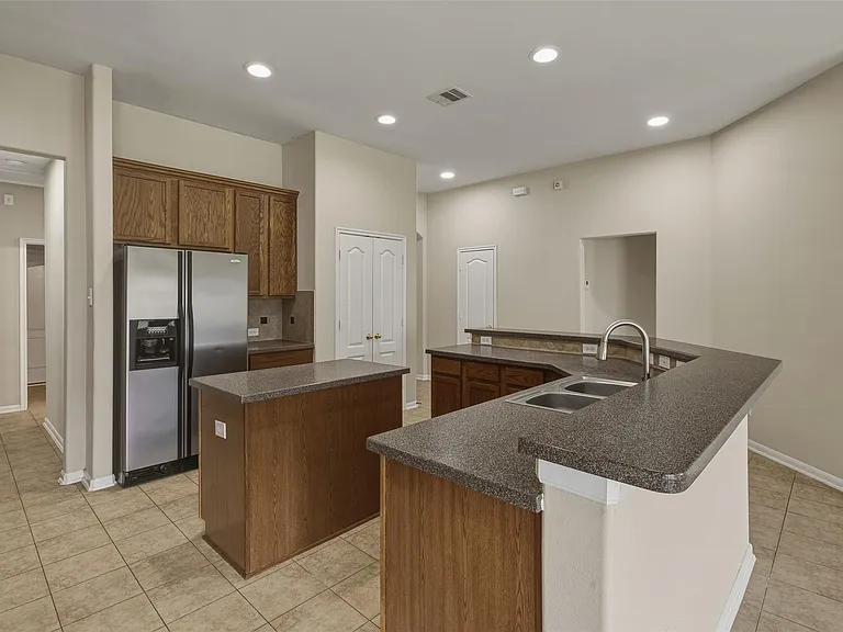 8515 Clarkman Ridge Ln — Photo 12