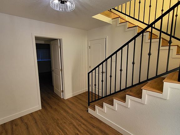 5th image of 2402 S Cabrillo Ave #0