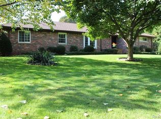 1990 S John Hix St, Westland, MI 48186
