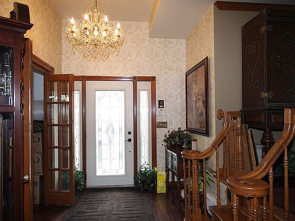 3rd image of 52 Laconia Ave