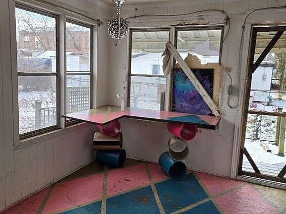 5th image of 4340 Elgin St