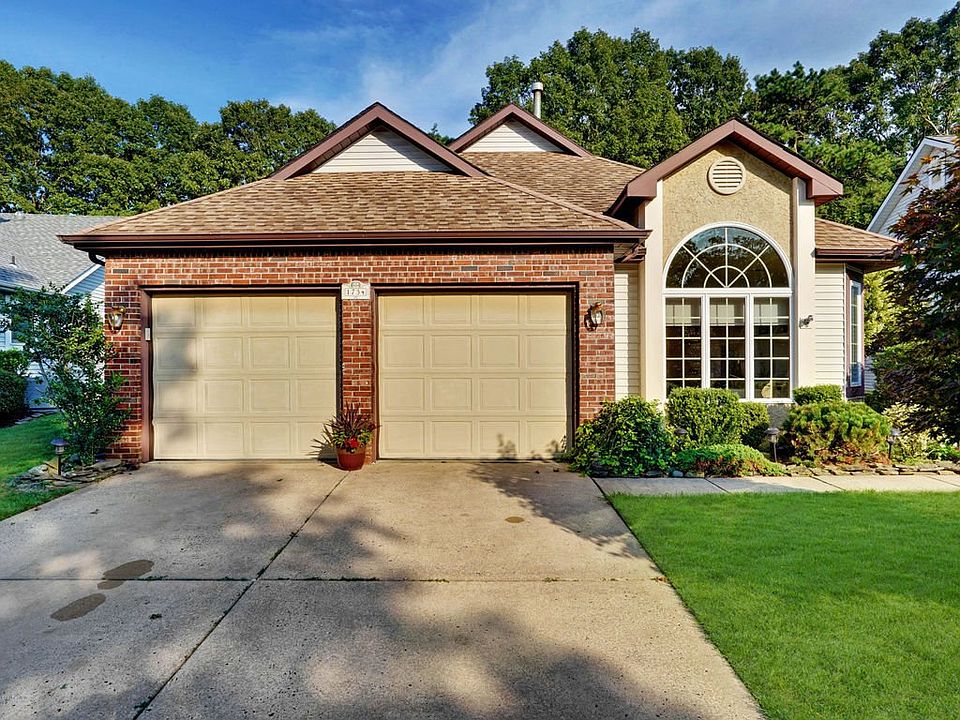 1st image of 1734 Sweetbay Dr