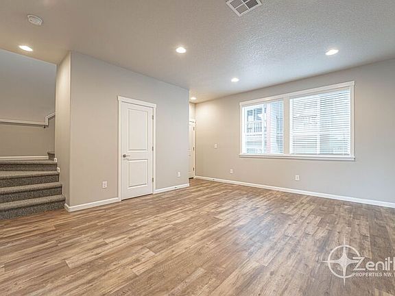 4th image of 14435 NE 22nd Ave