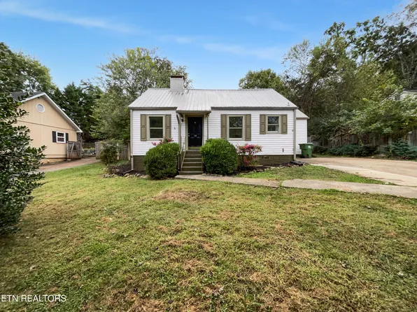 411 S Maple St, Maryville, TN 37803