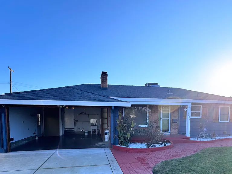 3600 Ardmore Rd — Photo 2