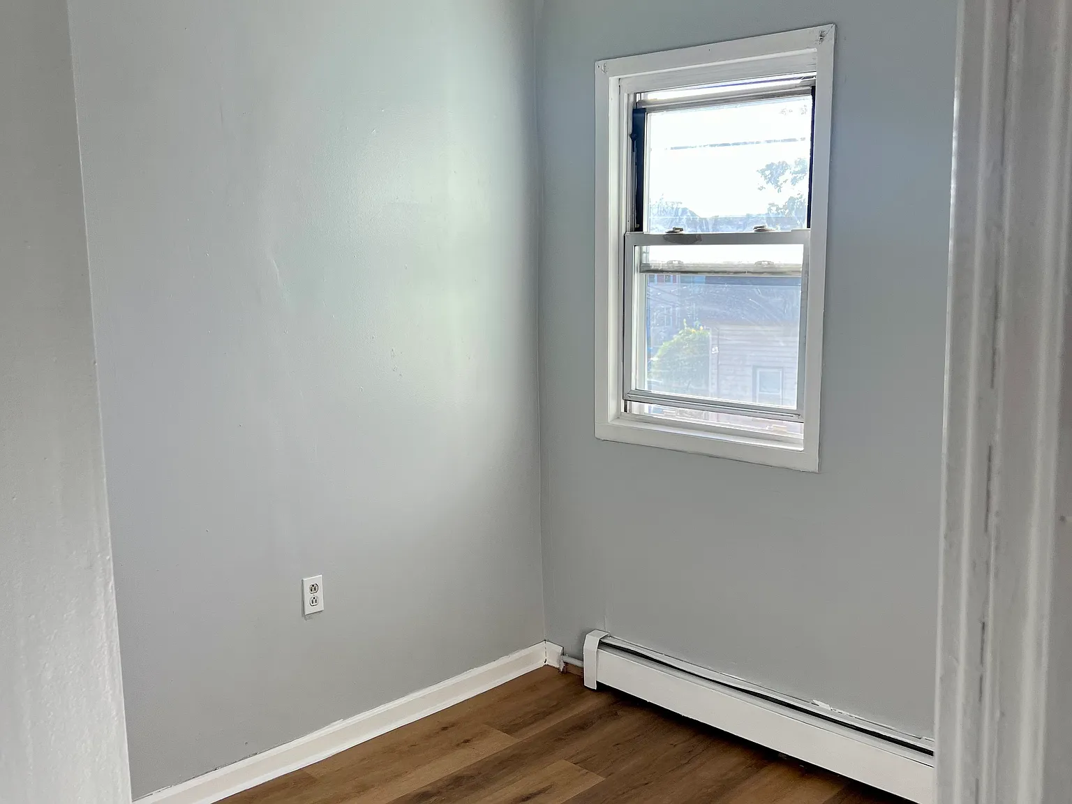 2 bed, 500 sqft, $2,200 — Photo 4