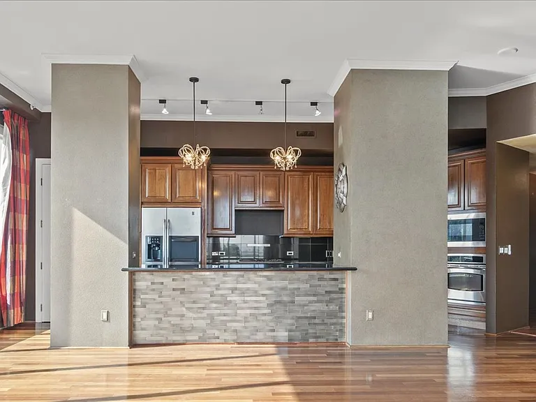 360 E Desert Inn Rd #403 — Photo 13