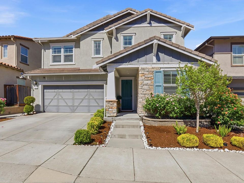 1st image of 1017 Ruby Way
