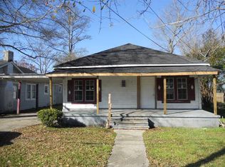 820 N 15th Ave, Laurel, MS 39440