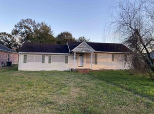 5022 33rd St, Groves, TX 77619