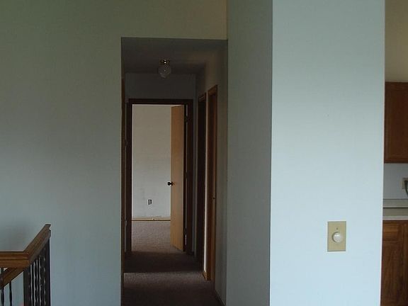 Hallway to the bed rooms