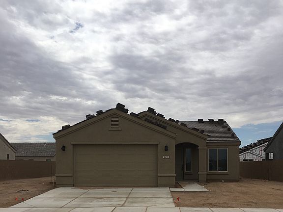 2nd image of 8431 E 34th Pl