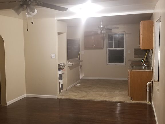 2nd image of 8737 N Broadway