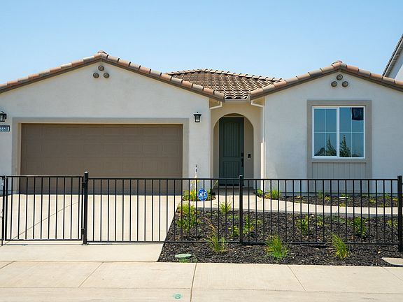 2nd image of 719 Rosazzo Ln