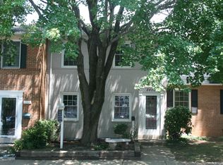 8402 Thompson Rd, Annandale, VA 22003