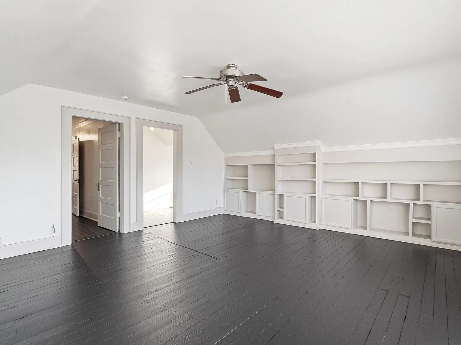 1 bed, 900 sqft, $1,100 — Photo 3