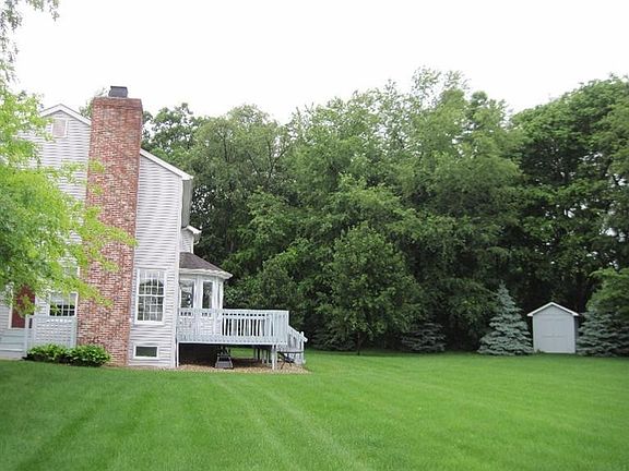 5th image of 1609 Woodbine Dr