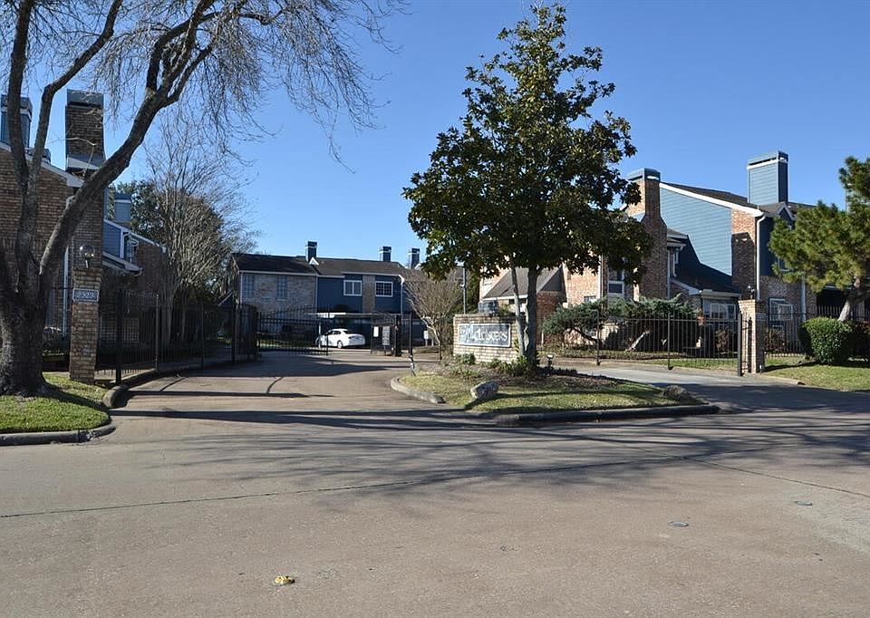 1st image of 2323 Fairwind Dr APT 539