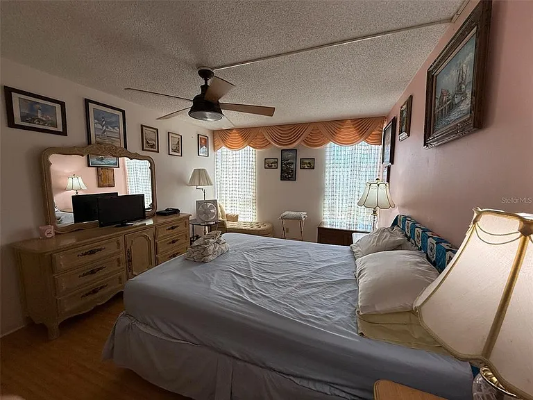 7400 Sun Island Dr #505 — Photo 16