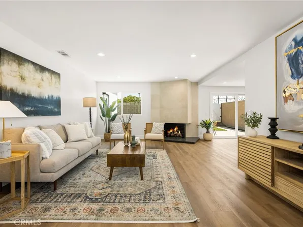 9802 Effingham Dr, Huntington Beach, CA 92646