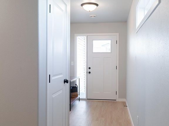 4th image of 6208 86th Ave S