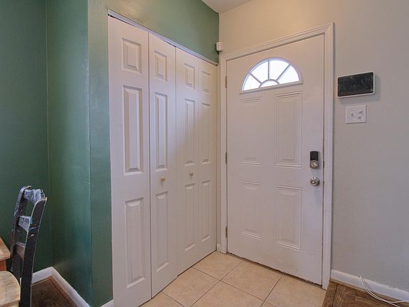 4th image of 30631 Bradford St
