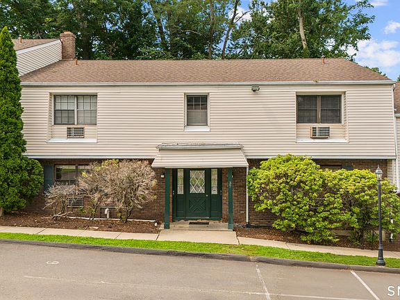 5th image of 37 Enid Street #A
