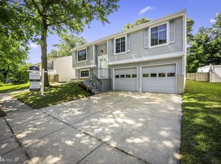 2943 E Almondbury Dr, Pasadena, MD 21122