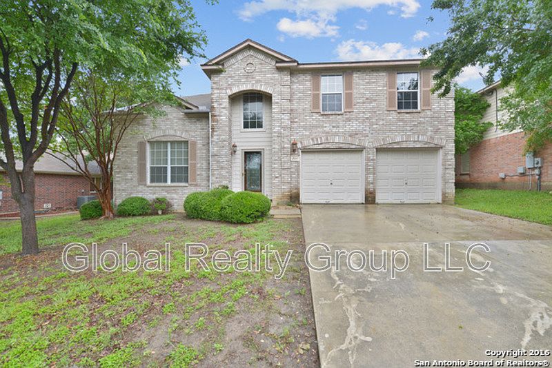 1st image of 204 Valona Dr