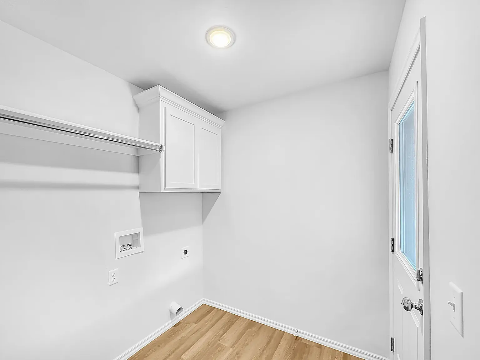 3 bed, 1200 sqft, $1,350 — Photo 3