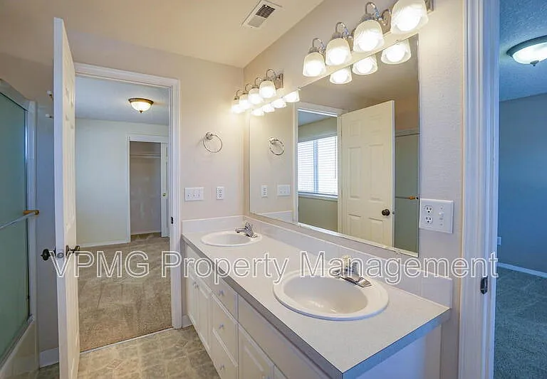 7205 NE 159th Ave — Photo 29