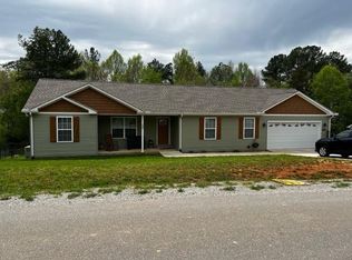 1920 Pembrooke Pine Ln, Cookeville, TN 38506