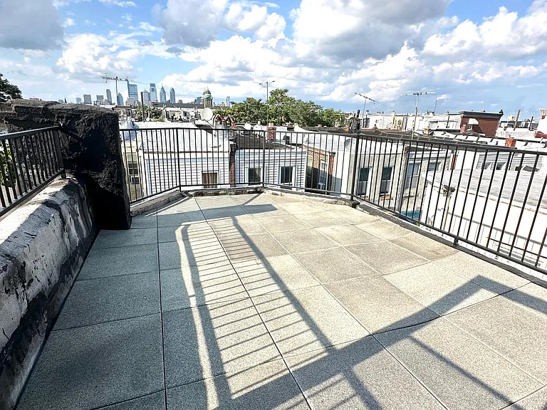 1721 Mifflin St #3 — Photo 8