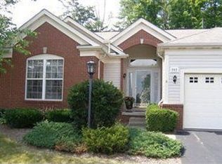 562 Mock Orange Ln, Auburn Township, OH 44023