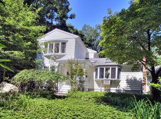 8 Dock Rd, Norwalk, CT 06854