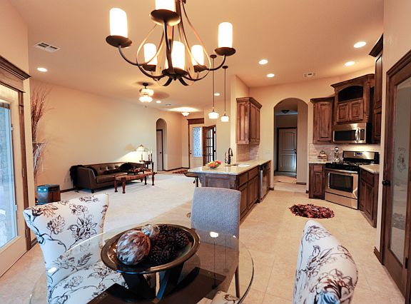 3rd image of 102 London Dr