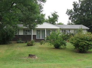 6201 James Dr, Imperial, MO 63052