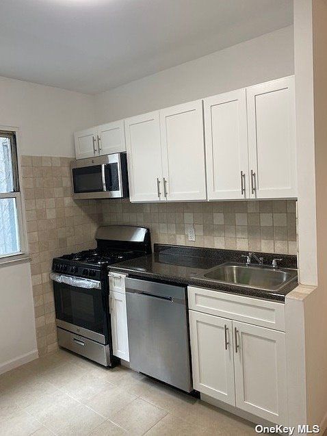 1st image of 25-53 33rd St