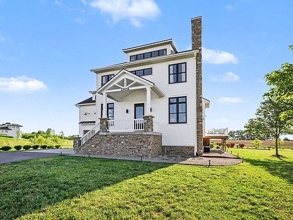 4th image of 2906 Air Park Dr #24