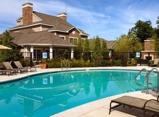 842 Ames Hill Dr #842, Tewksbury, MA 01876