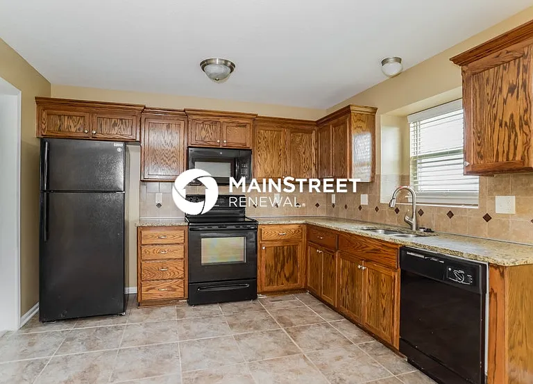 1411 NW Hilltop Ln — Photo 8