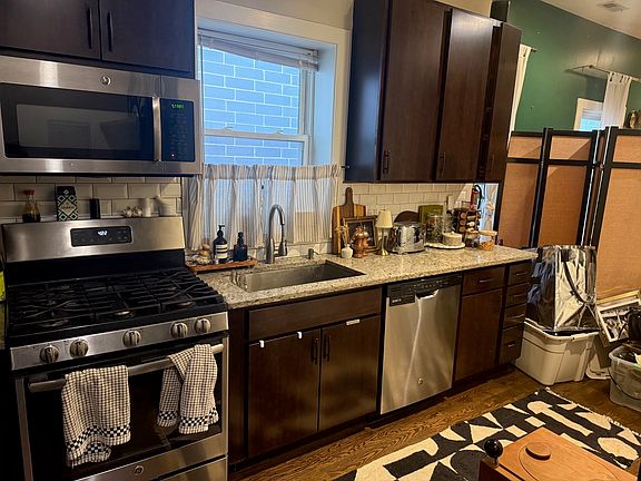 5th image of 1617 N Fairfield Ave #3F
