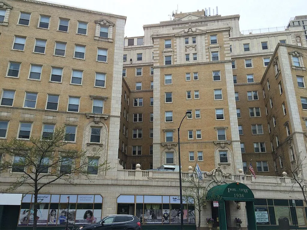 Park View Apartments — Photo 2