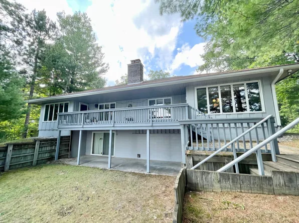 5065 Briar Cliff Dr, Lewiston, MI 49756