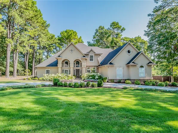 2613 W Green Acres Rd, Rogers, AR 72758