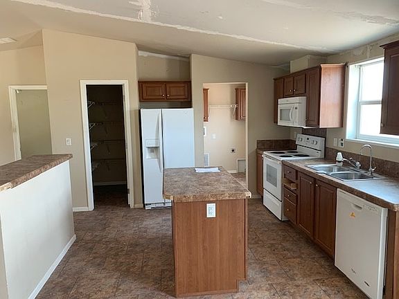 5th image of 3825 S Avenue 52 E