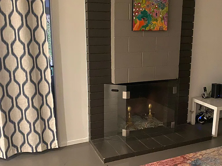 N Aurora Dr — Photo 22