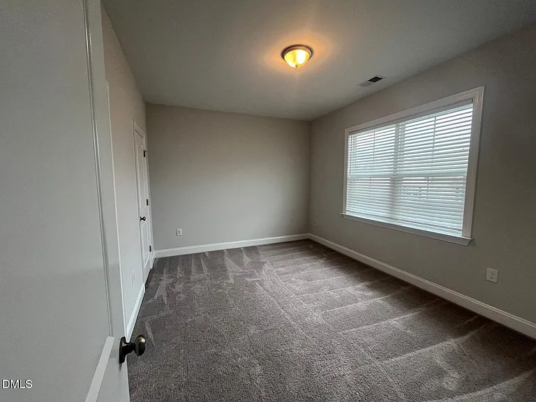 3011 Early Planting Ave — Photo 32