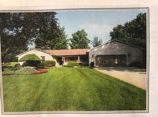 6911 Timbercrest Dr, Washington, MI 48094