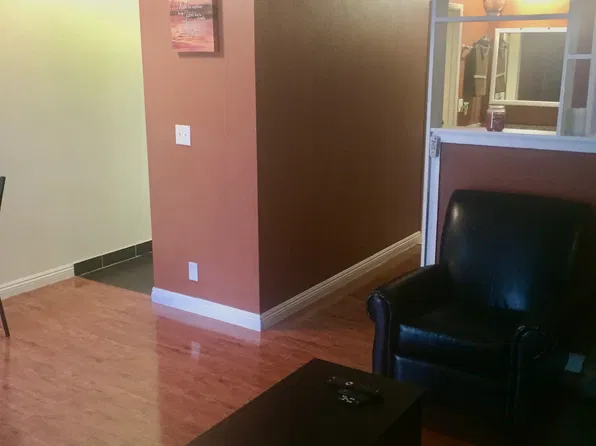 4600 University Center Dr, Las Vegas, NV